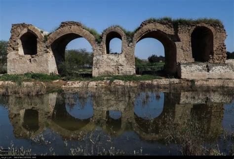  ファルーダーの古代橋！古代ペルシャ文明の息吹を今に伝える